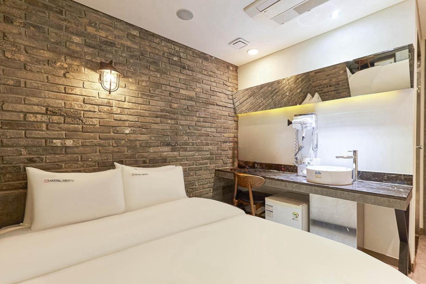 Hotel Hertz 3*